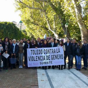 l acto de repulsa de La Vega contra la violencia machista centra su atención en las violaciones “dentro o fuera de la pareja”