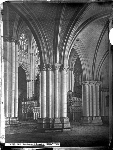 36-LAURENT - 1012 - Vista interior de la Catedral