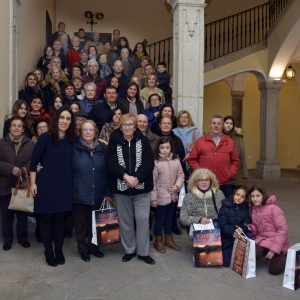 ecepción en el Ayuntamiento de la Asociación de Mujeres de Las Escuelas de Baeza