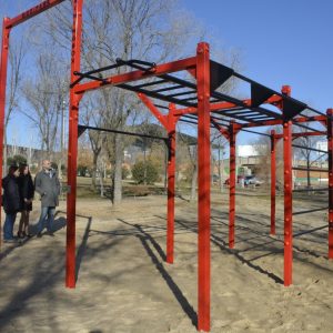 inaliza la mejora y renovación de dos áreas infantiles y un nuevo espacio de ‘street workout’ en el parque de El Crucero en San Antón