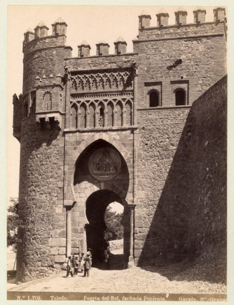 1702 - Toledo. Puerta del Sol, fachada Poniente