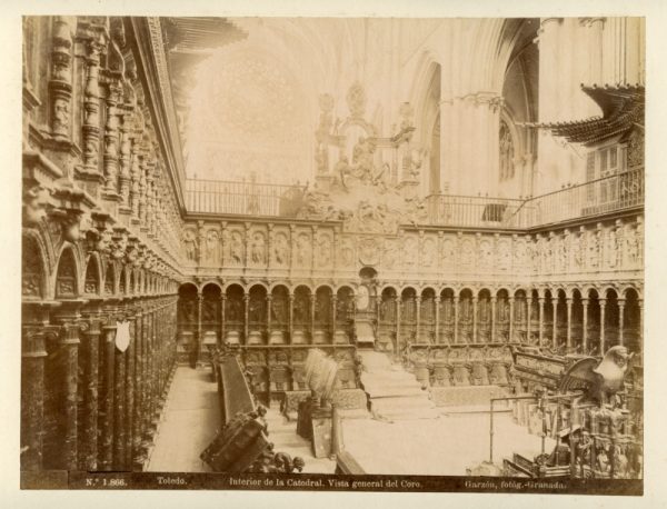 1866 - Toledo. Interior de la Catedral. Vista general del Coro