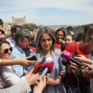 a alcaldesa destaca en la romería del Valle la importancia de respetar las tradiciones para que Toledo siga avanzando  