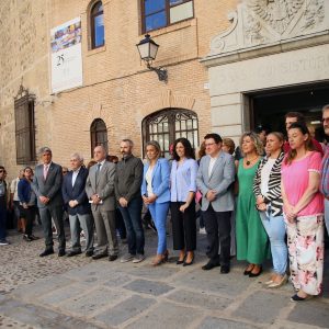 l Ayuntamiento se suma a la Huelga Mundial del Clima con una concentración simbólica encabezada por la alcaldesa