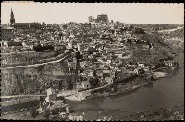 19 - 1947-07-00 - 063 - Toledo - Vista general