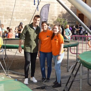 oncluye la XXXI Semana de la Juventud en la plaza del Ayuntamiento con actividades de ocio como un rocódromo o un jumping de cuatro camas