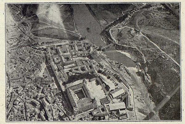 TRA-1918-105-Toledo desde el aire