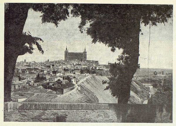 TRA-1922-182-Vista de Toledo-Foto Camarasa