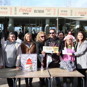 l Concurso de Migas de Navidad organizado por el Ayuntamiento vuelve a reunir a decenas de personas en el paseo de Recaredo