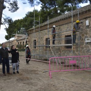 l Ayuntamiento acomete el retejado y la limpieza de cubiertas en el Cementerio Municipal de Toledo