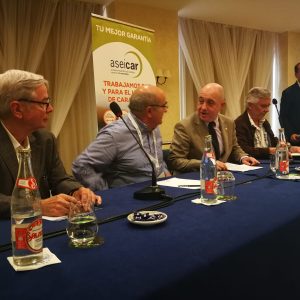 ás de 150 empresarios y profesionales del ‘caravaning’ se dan cita en la ciudad para analizar el crecimiento del sector y su futuro