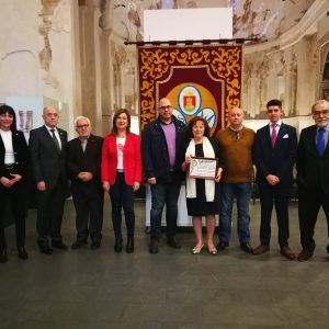 a Semana Santa de Toledo se promociona en Talavera de la Reina con una exposición de esculturas y fotografías con apoyo municipal