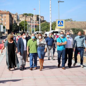 ilagros Tolón anuncia el acuerdo con los propietarios de las casitas bajas del paseo de la Rosa para su expropiación