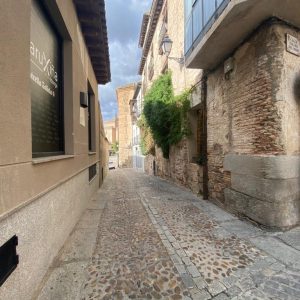 omienza la primera fase de las obras de calle Reyes Católicos en la Travesía de Descalzos con medidas especiales para el tráfico