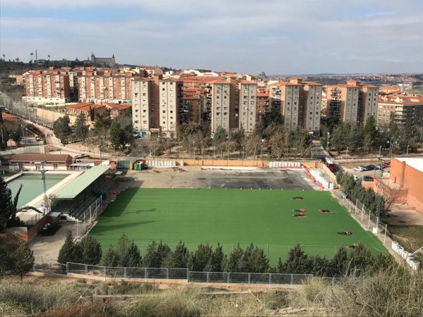 Obras césped campo de fútbol Santa Bárbara (1)