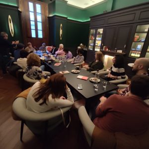 ertulia café literario del Ayuntamiento y la Asociación de Libreros