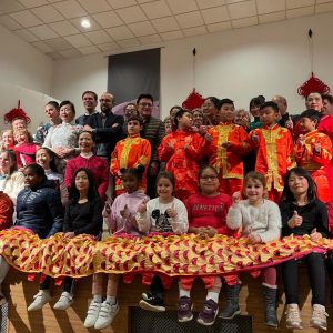 anta Bárbara celebra el Año Nuevo Chino en una jornada de convivencia comunitaria entre los vecinos del barrio