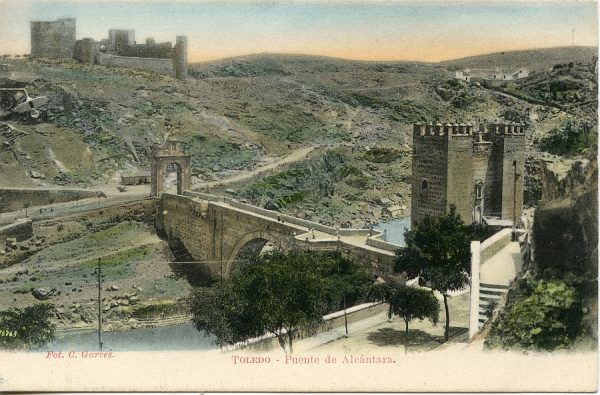 05 - Vista del puente de Alcántara y el castillo de San Servando