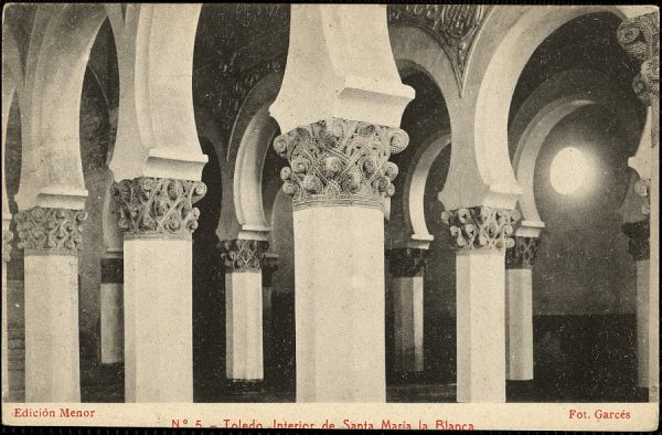 52 - Interior de la sinagoga de Santa María la Blanca