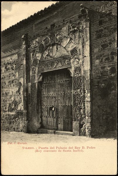 GARCÉS - Puerta del Palacio del Rey Don Pedro