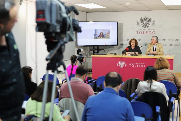 Ana Pérez-Presentación Pregón 30-04-24 (4)