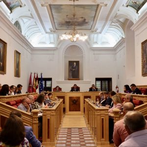 l Ayuntamiento aprueba instar a la Junta a que declare la fiesta del Corpus Christi de Toledo como Bien de Interés Cultural