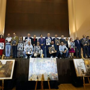 a vicealcaldesa reivindica y rinde homenaje a todos los vinicultores de Castilla – La Mancha y Toledo que “se dejan la vida en la tierra”.