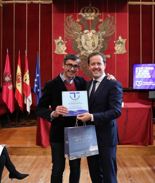 Alcalde- Entrega Premios SICTED (4)