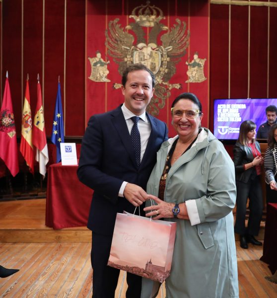 Alcalde- Entrega Premios SICTED (7)