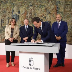 elázquez valora el proyecto de la Ciudad del Cine que será muy beneficioso para Toledo en el ámbito económico, cultural y medioambiental