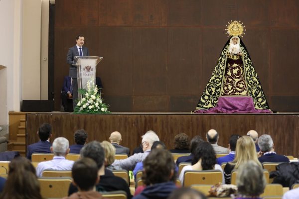 Alcalde- Presentación Virgen de la Esperanza en su Soledad (12)