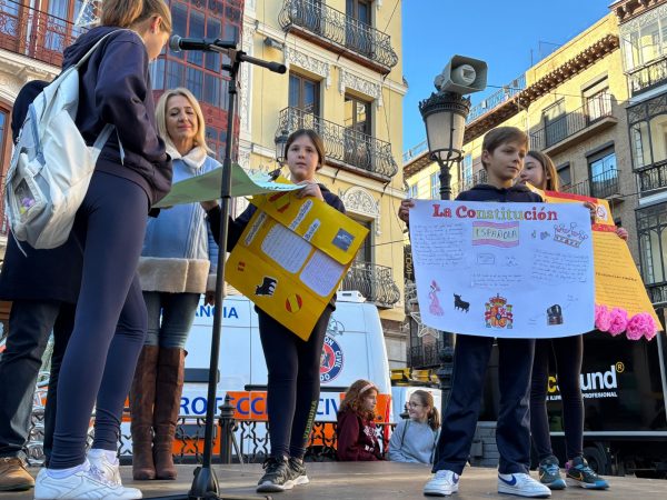 Acto escolares Dia de la Constitucion (1)