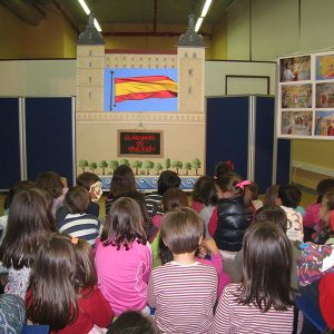 Museo del Ejército. Teatro de Guiñol: “La bandera sin emblema”.